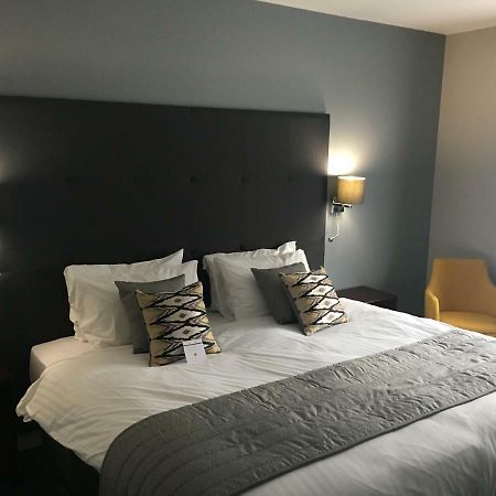 Stafford South Hatherton Hotel Penkridge Bagian luar foto