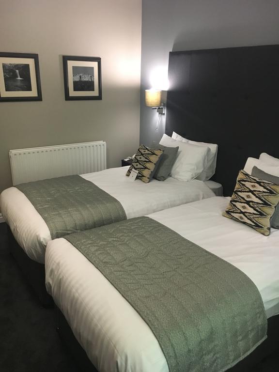 Stafford South Hatherton Hotel Penkridge Bagian luar foto