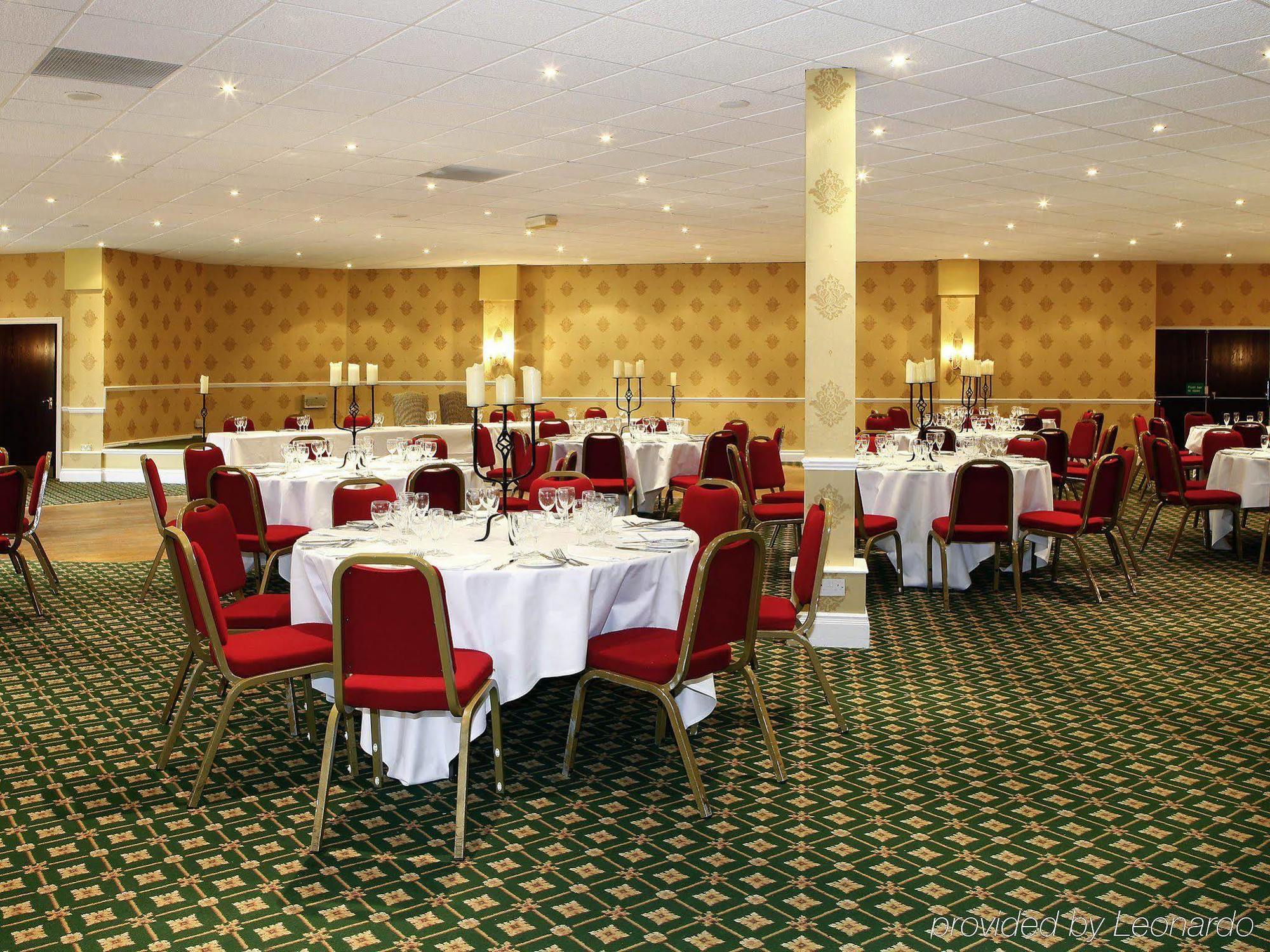 Stafford South Hatherton Hotel Penkridge Bagian luar foto