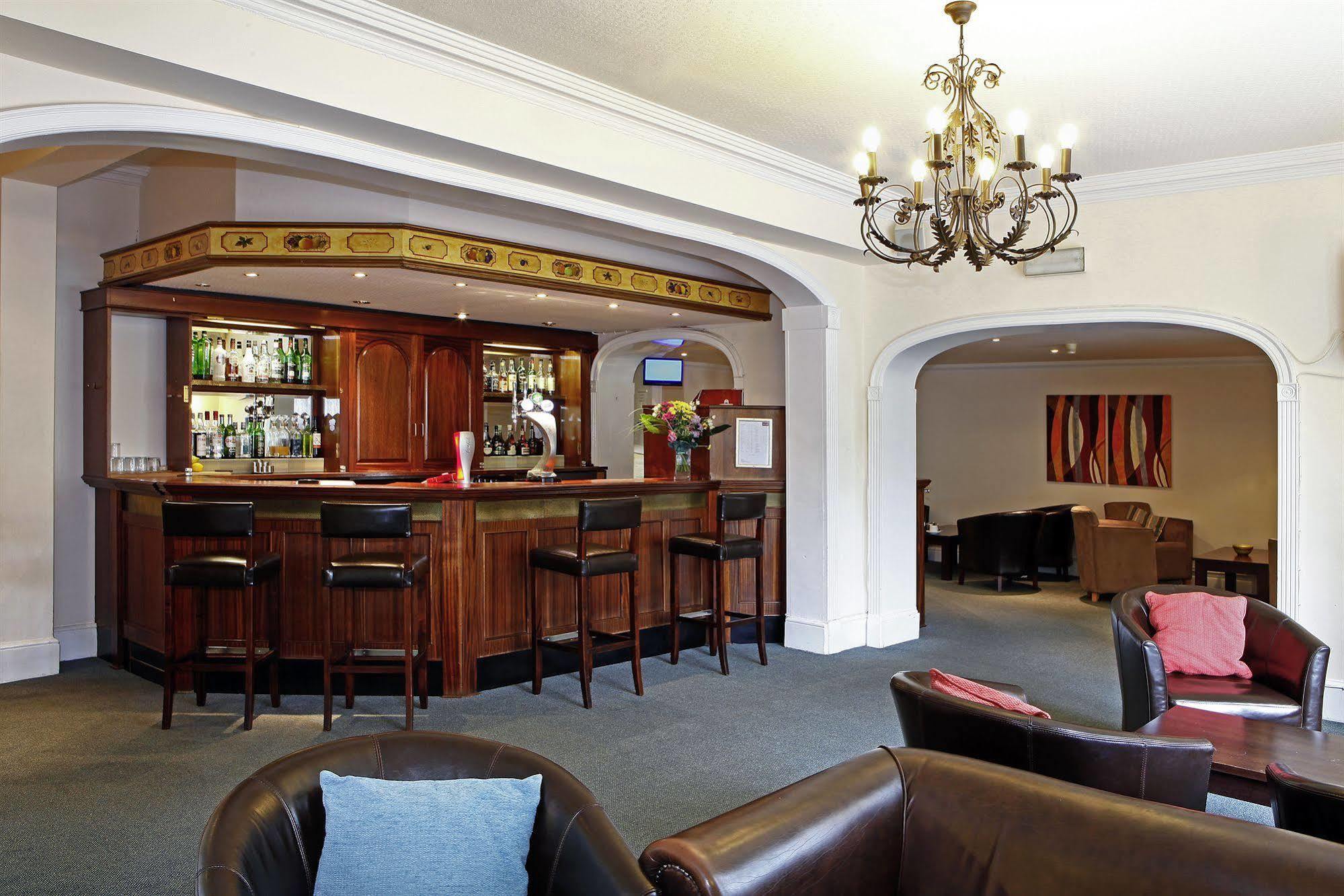 Stafford South Hatherton Hotel Penkridge Bagian luar foto