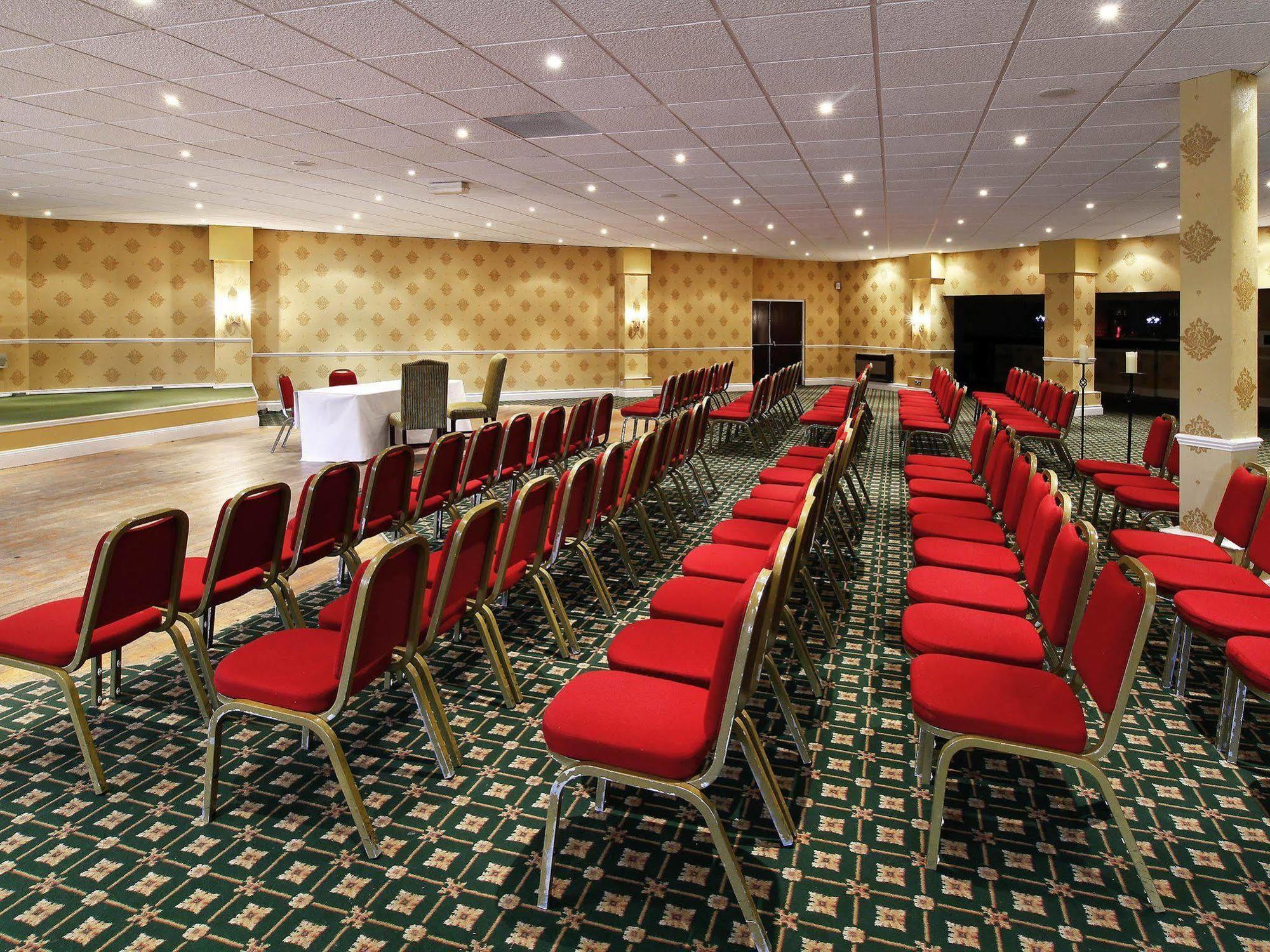 Stafford South Hatherton Hotel Penkridge Bagian luar foto
