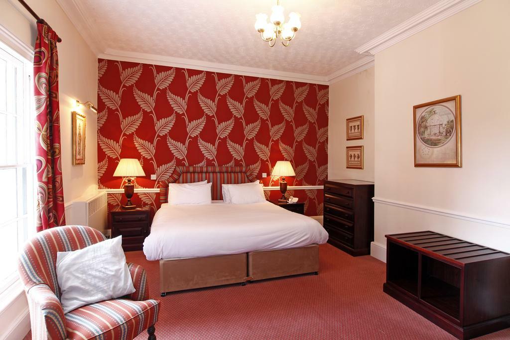 Stafford South Hatherton Hotel Penkridge Bagian luar foto