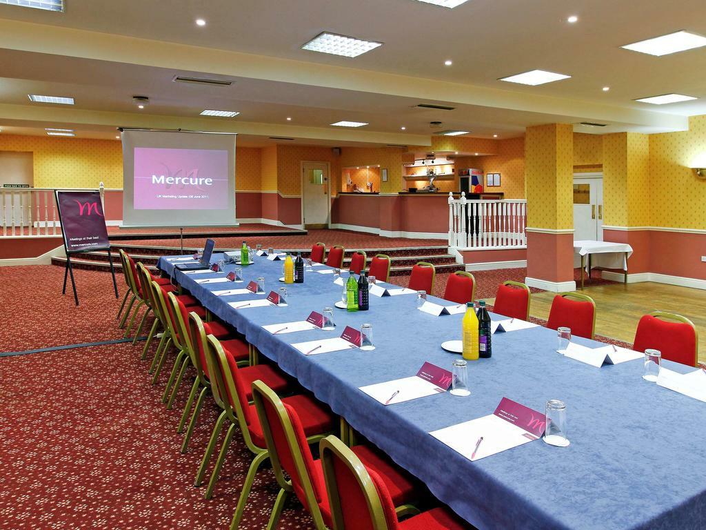 Stafford South Hatherton Hotel Penkridge Bagian luar foto